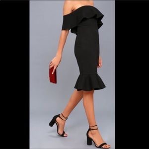 NWT Lulus Confidence Black Off-the-Shoulder Dress